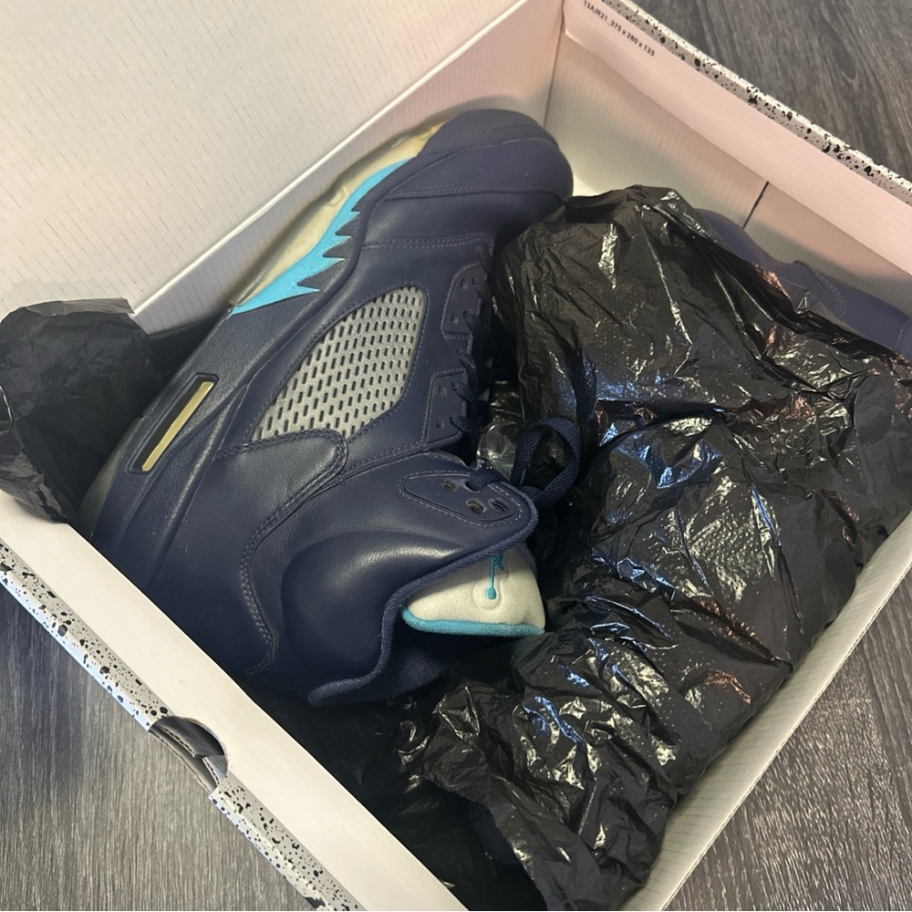 Size 13 - Air Jordan 5 Retro Pre-Grape - Picture 8 of 9